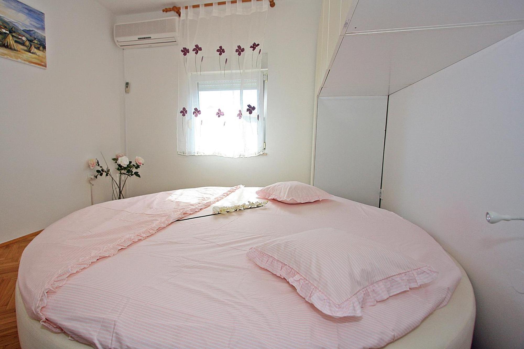 Apartments With Wifi Supetar, Brac - 5665 Bilik gambar
